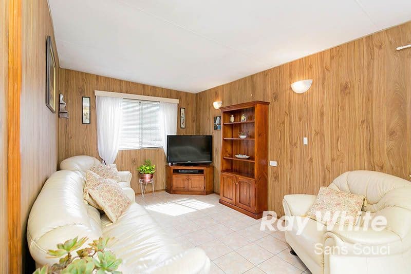 37 Robert Street, Sans Souci - Thumbnail 6