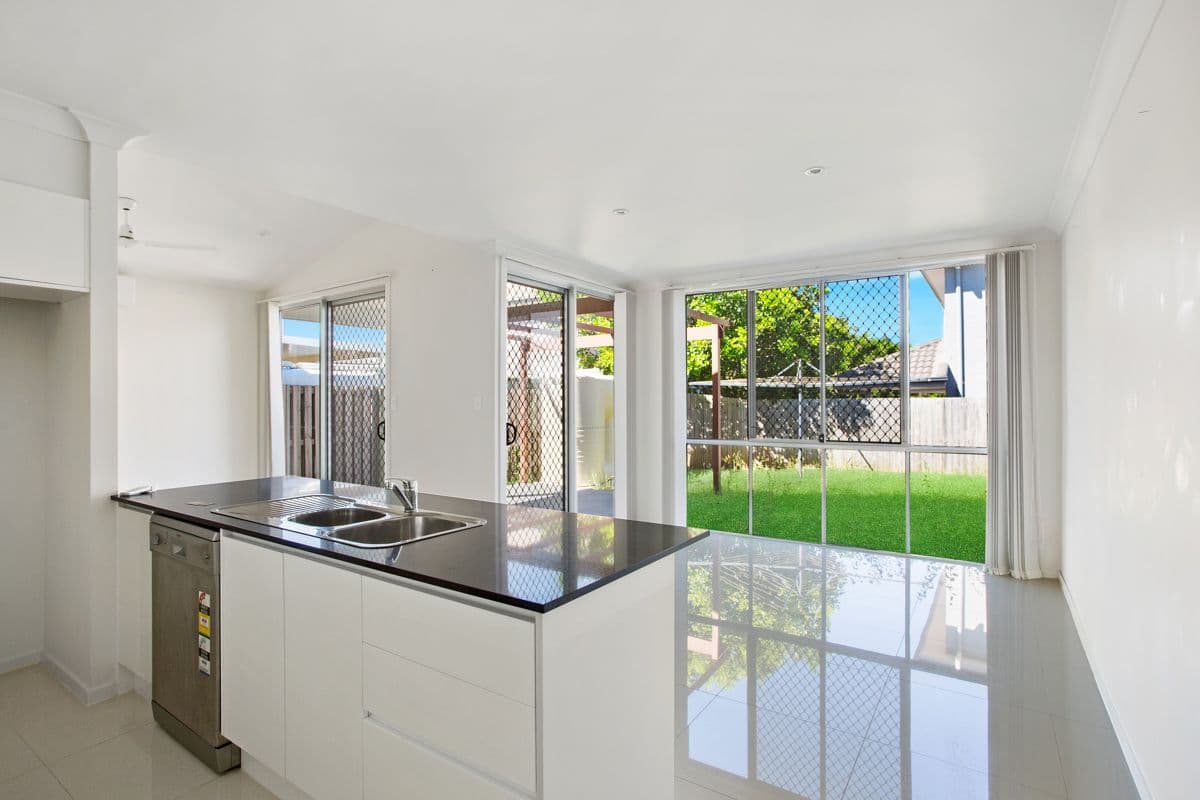 28 Brooklyn Close, North Lakes QLD 4509, North Lakes - Thumbnail 2