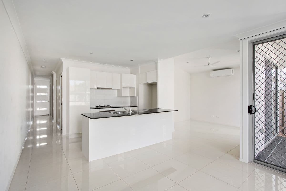 28 Brooklyn Close, North Lakes QLD 4509, North Lakes - Thumbnail 3