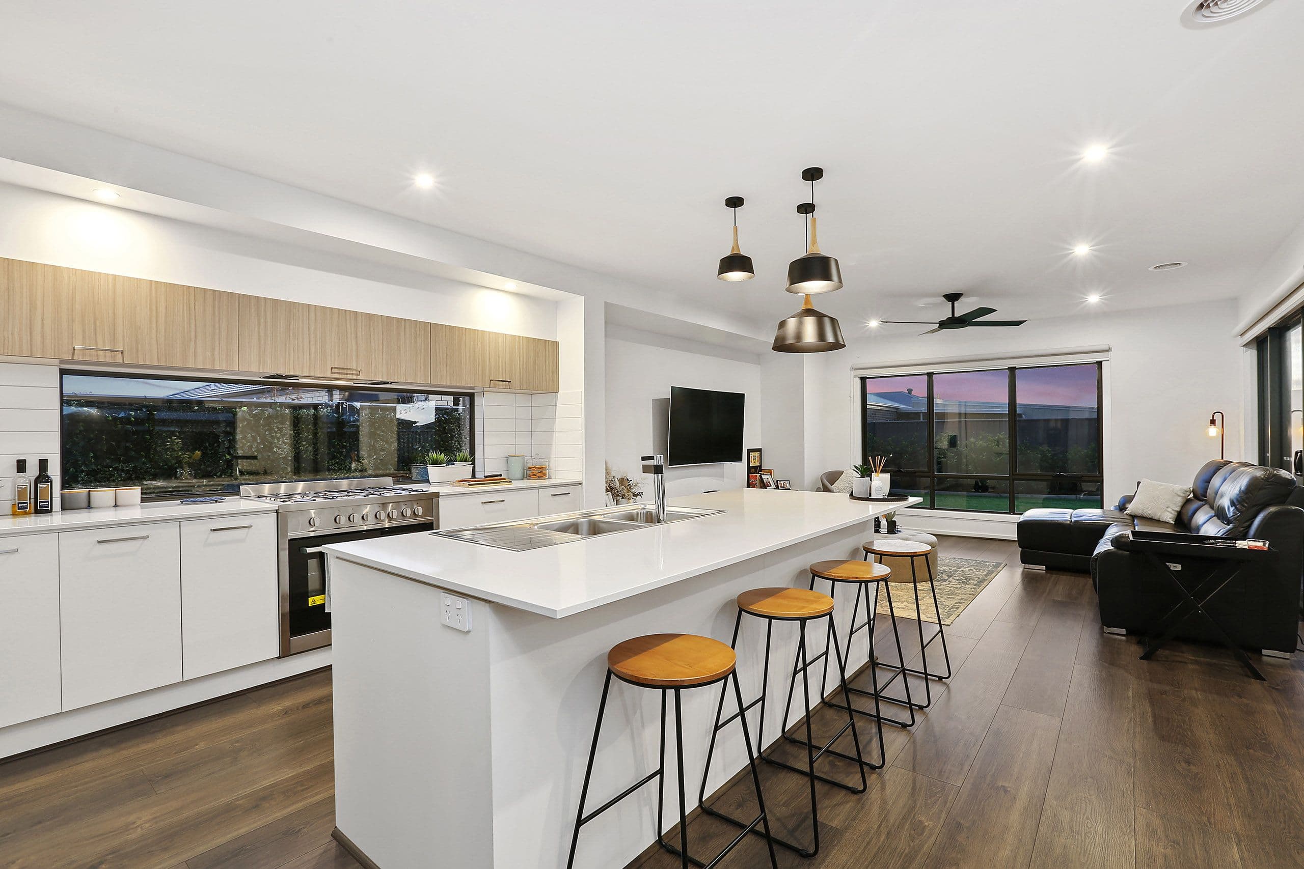 13 Quail Drive, Lara VIC 3212, Lara - Thumbnail 2