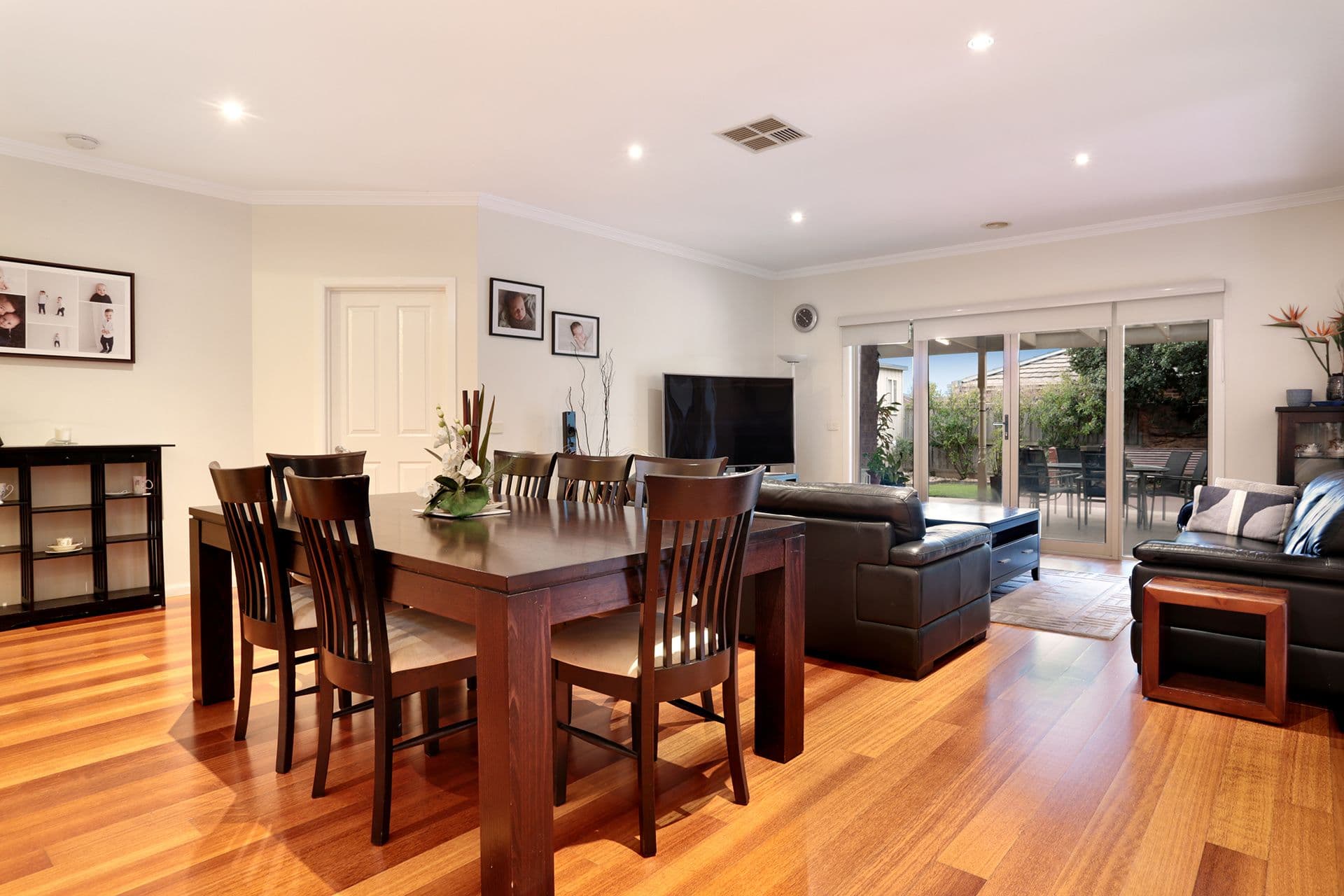 7 Violet Way, Point Cook VIC 3030, Point Cook - Thumbnail 6