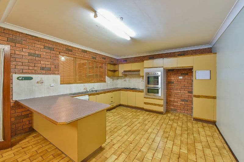 11 Warriewood Road, Woodbine NSW 2560, Woodbine - Thumbnail 3