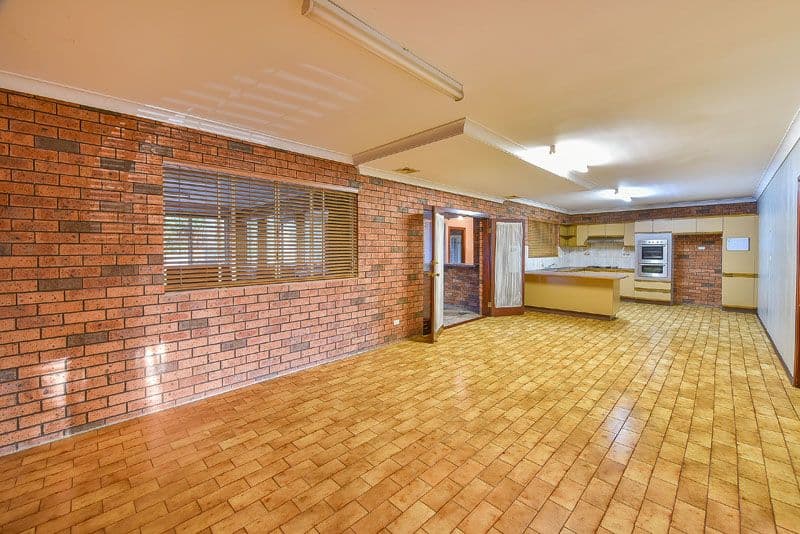 11 Warriewood Road, Woodbine NSW 2560, Woodbine - Thumbnail 4