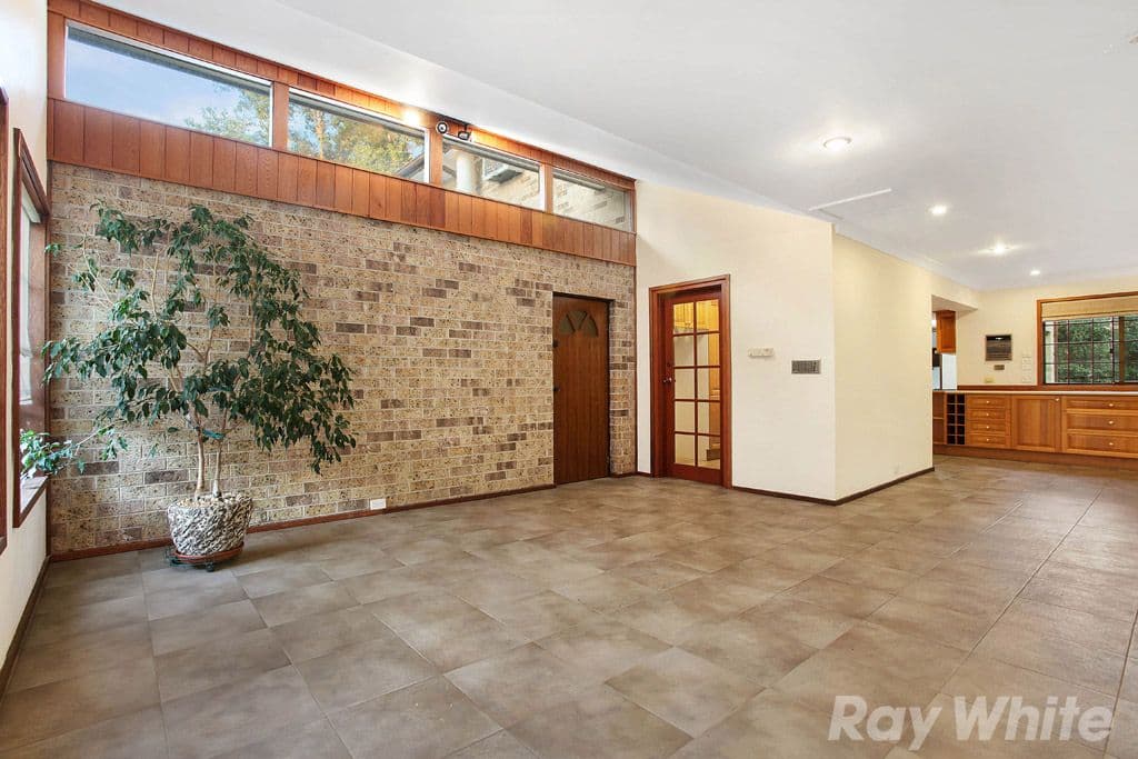 10 Ashford Avenue, CASTLE HILL NSW 2154, Castle Hill - Thumbnail 2