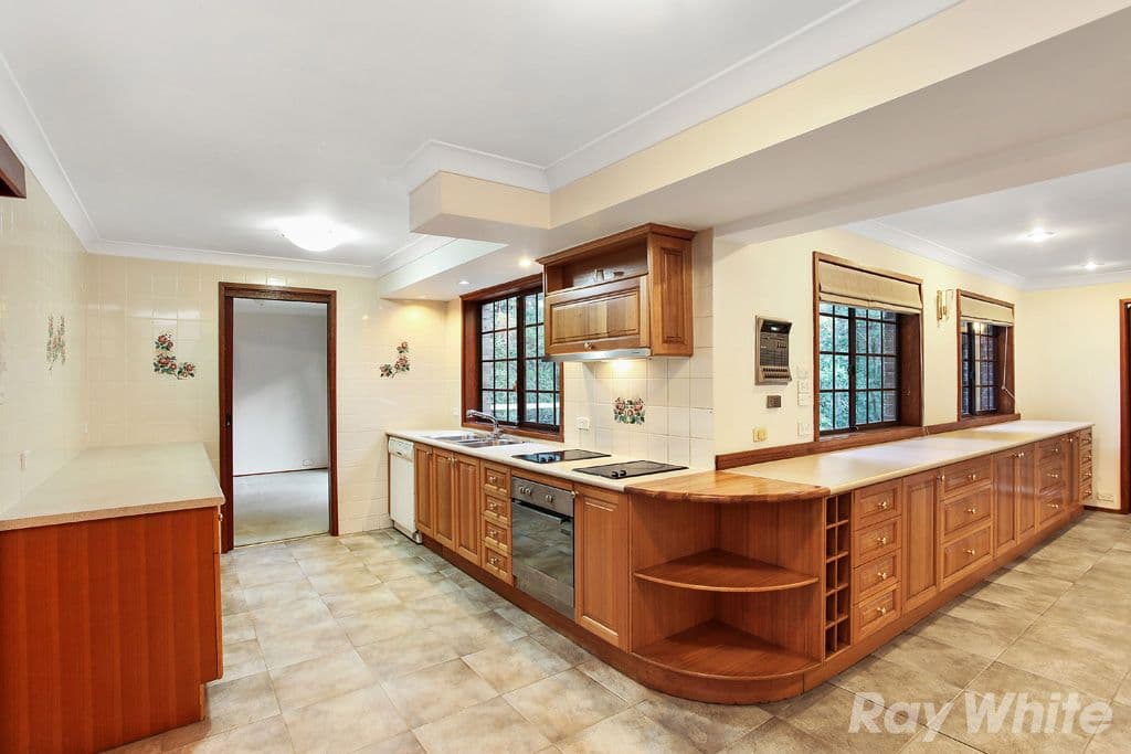10 Ashford Avenue, CASTLE HILL NSW 2154, Castle Hill - Thumbnail 6