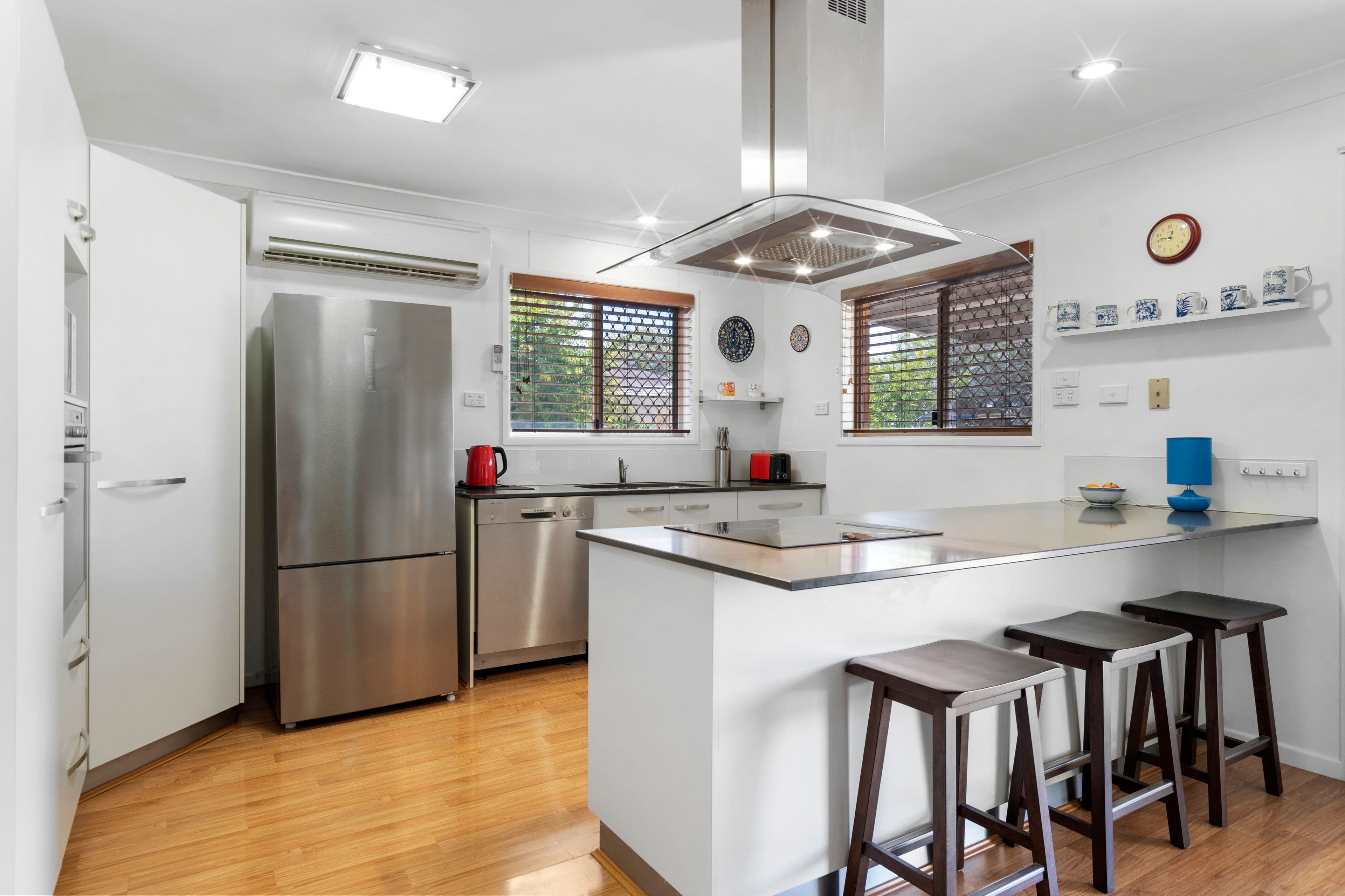 4 Burnham Street, Forest Hill QLD 4342, Forest Hill - Thumbnail 2
