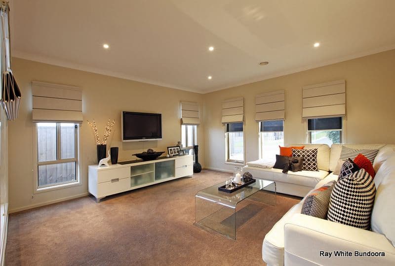 31 Bloomfield Drive, SOUTH MORANG VIC 3752, South Morang - Thumbnail 2