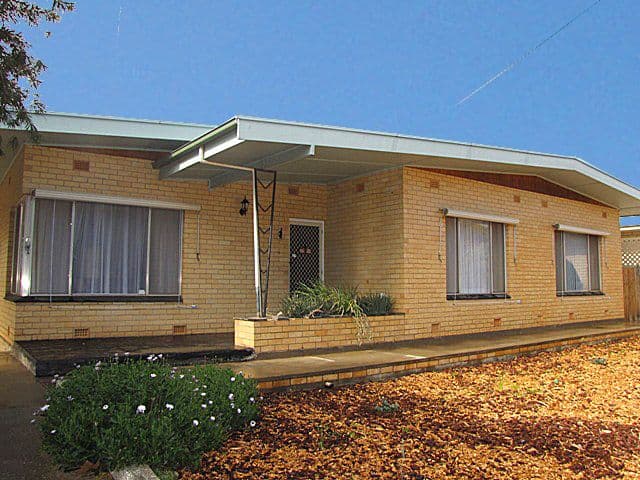16 McMillan Street, LOXTON SA 5333, Loxton - Image 1