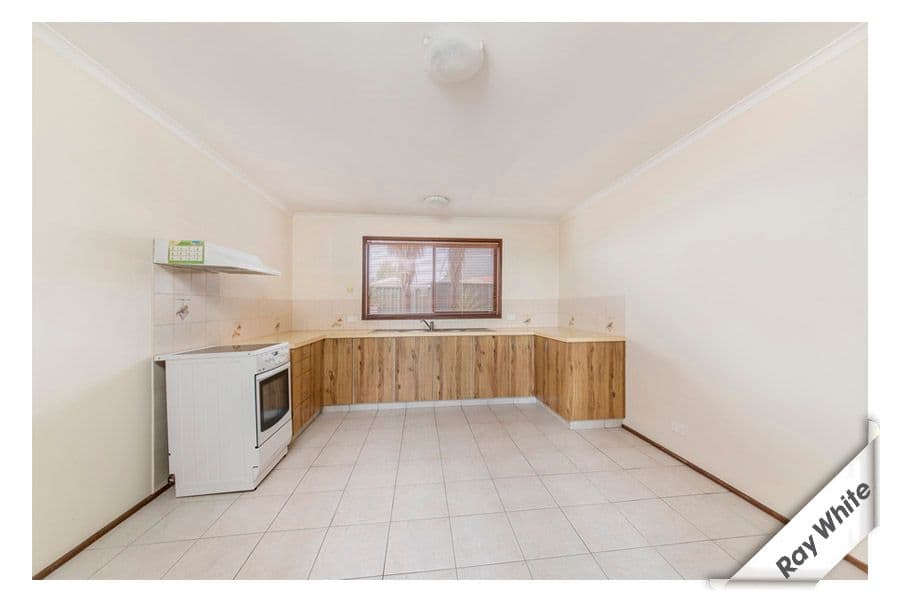 16 Hakea Street, QUEANBEYAN NSW 2620, Queanbeyan - Thumbnail 4