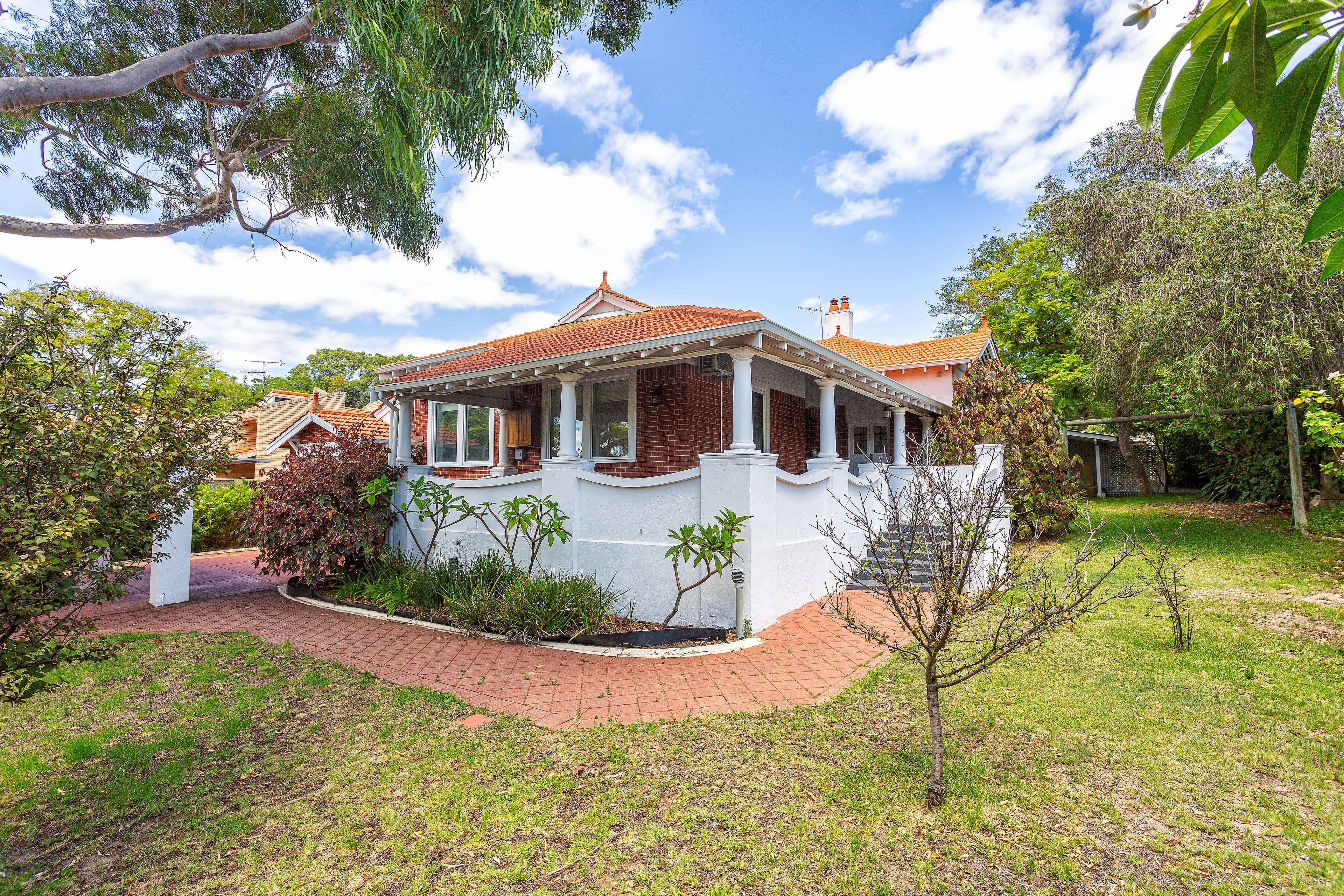 1 Corry Lynn Road, Claremont WA 6010, Claremont - Image 1