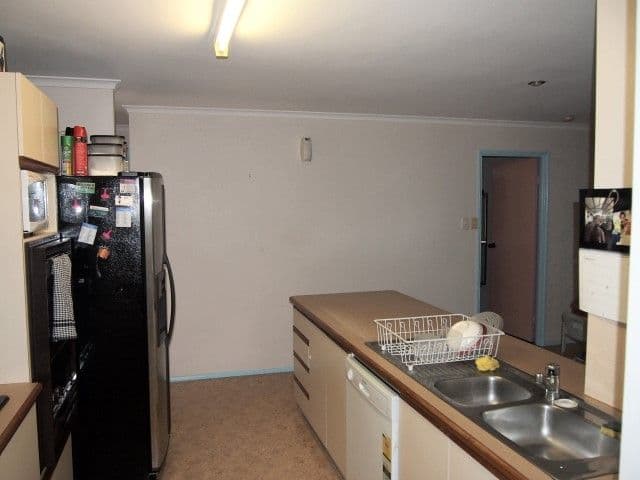 193 Pulgul Street, URANGAN QLD 4655, Urangan - Thumbnail 3