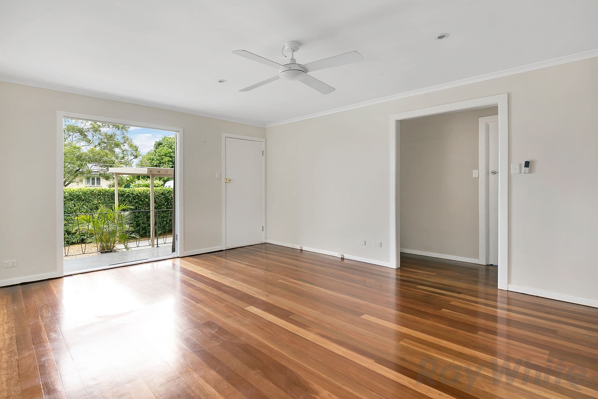 8 Glenview Street, Acacia Ridge QLD 4110, Acacia Ridge - Thumbnail 4