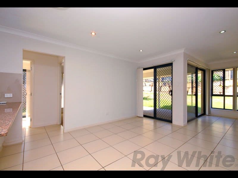33 Brentwood Drive, Bundamba QLD 4304, Bundamba - Thumbnail 3