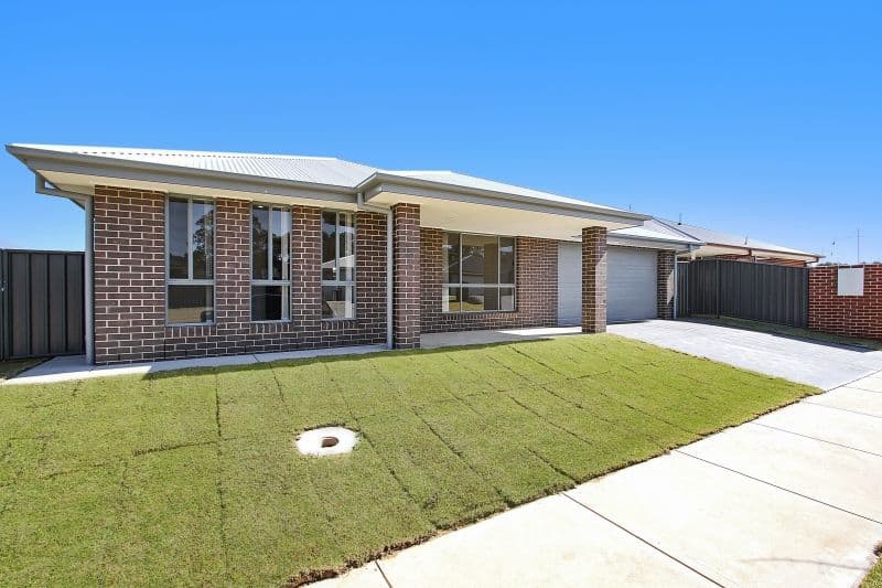 4 Lankester Court, Thurgoona - Image 1