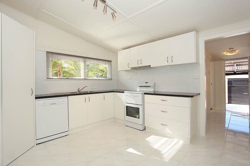 61 Armstrong Road, CANNON HILL QLD 4170, Cannon Hill - Thumbnail 4