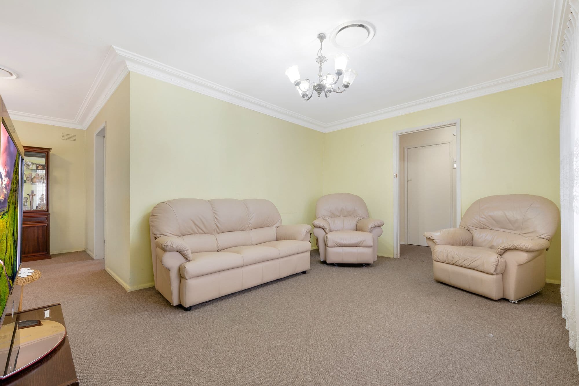 8 Sackville Street, Ingleburn - Thumbnail 2