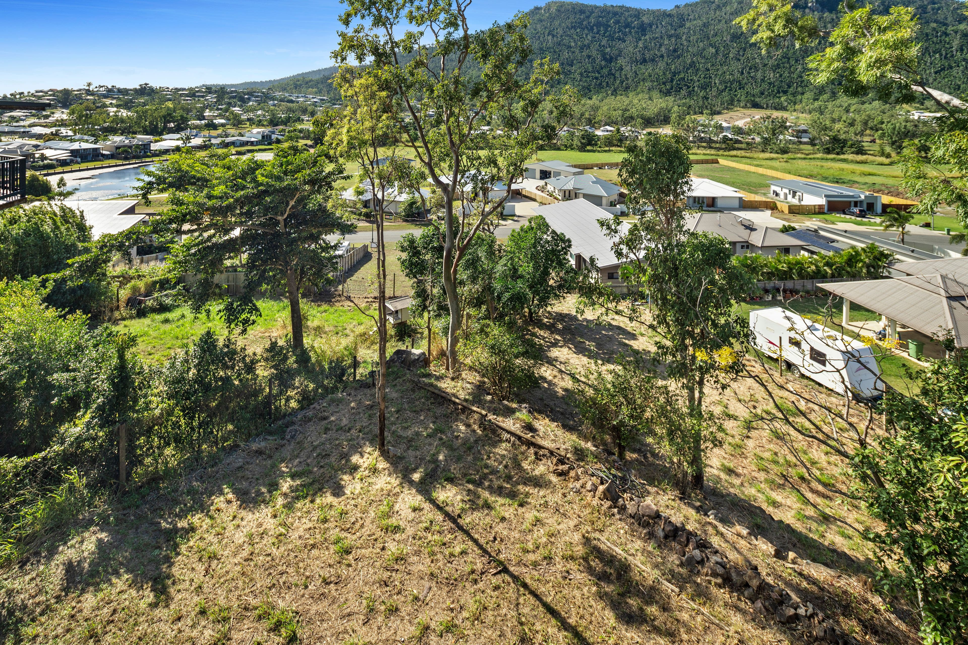23 Daydream Court, Cannonvale QLD 4802, Cannonvale - Thumbnail 2