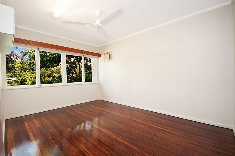 35 Poinciana Street, CRANBROOK QLD 4814, Cranbrook - Thumbnail 4