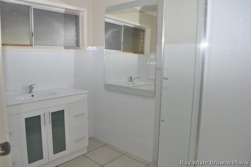 38 Ranchwood Avenue, Browns Plains QLD 4118, Browns Plains - Thumbnail 4