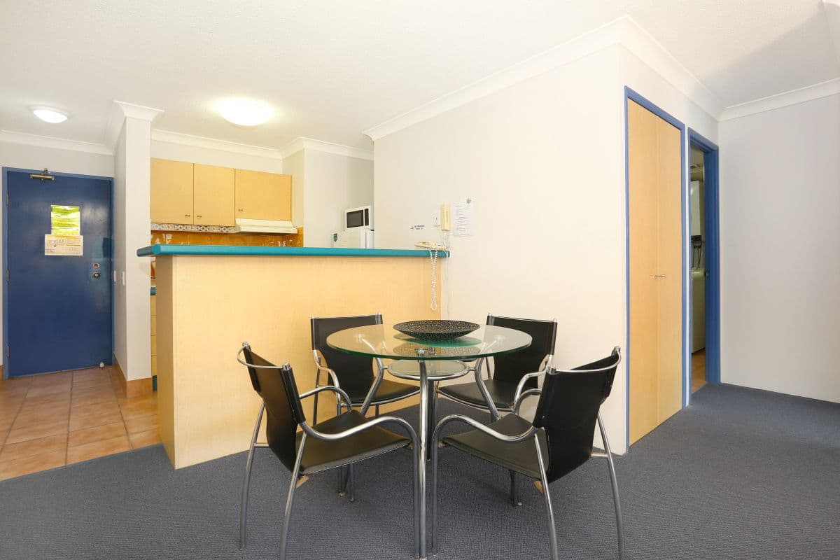 11-17 Philip Avenue, Broadbeach QLD 4218, Broadbeach - Thumbnail 4