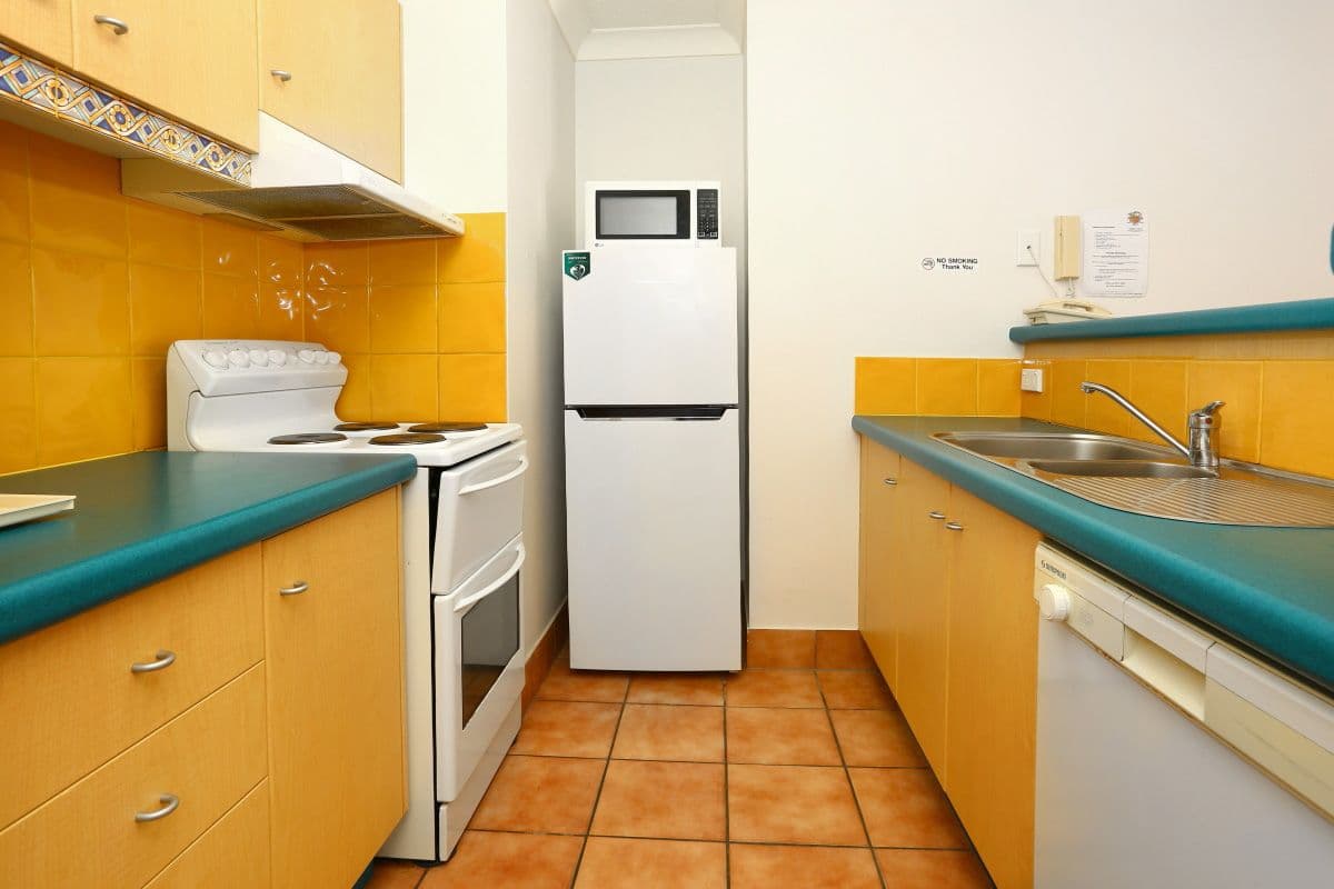 11-17 Philip Avenue, Broadbeach QLD 4218, Broadbeach - Thumbnail 6