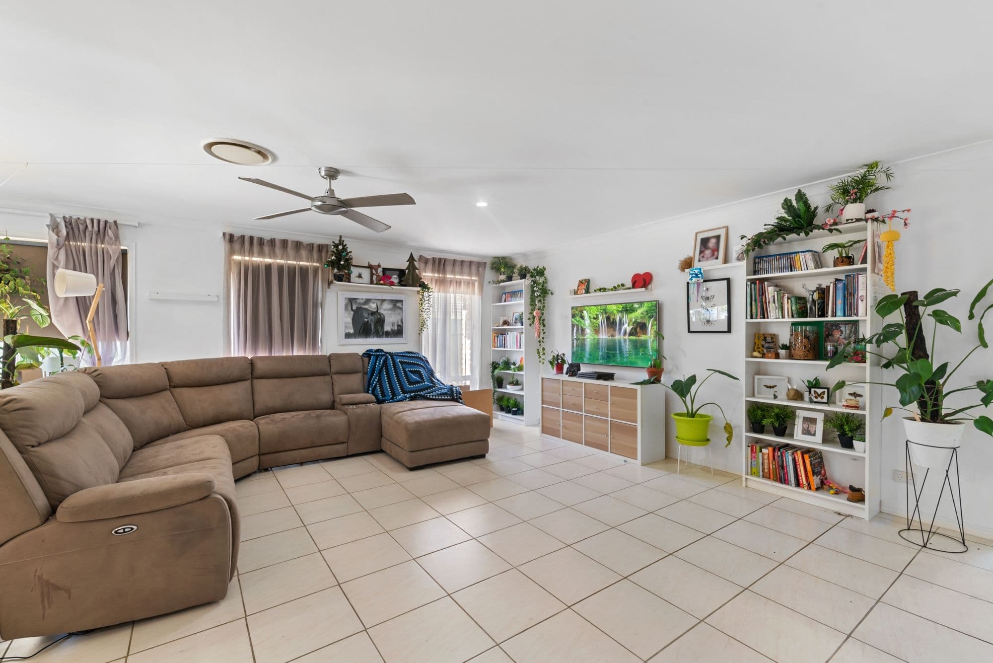 6 Breakwater Court, Deception Bay QLD 4508, Deception Bay - Thumbnail 2
