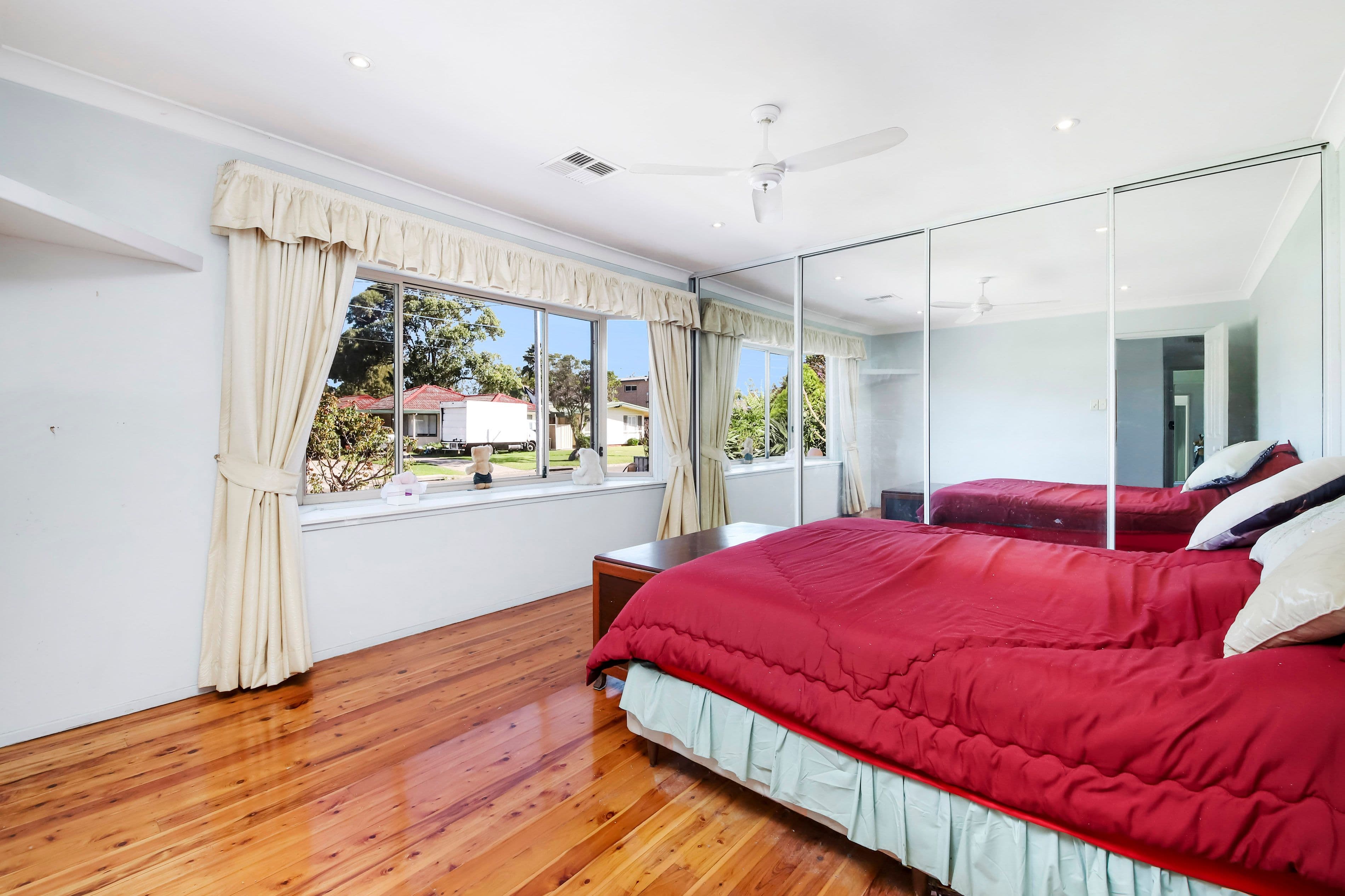 42 Whittle Avenue, Milperra NSW 2214, Milperra - Thumbnail 5