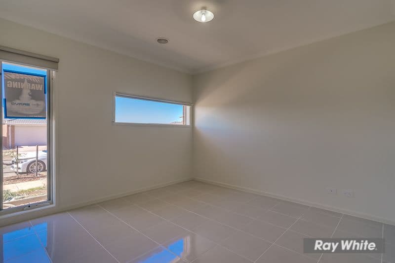 25 Wolomina Crescent, Werribee VIC 3030, Werribee - Thumbnail 8