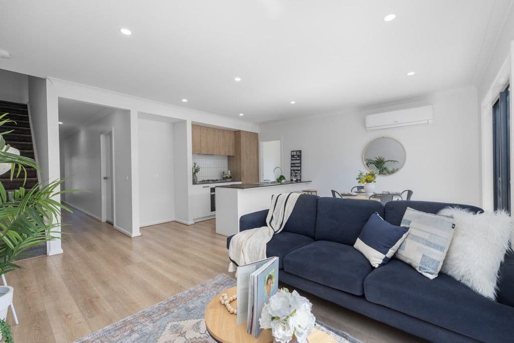 21 Earlwood Way, Wyndham Vale VIC 3024, Wyndham Vale - Thumbnail 3