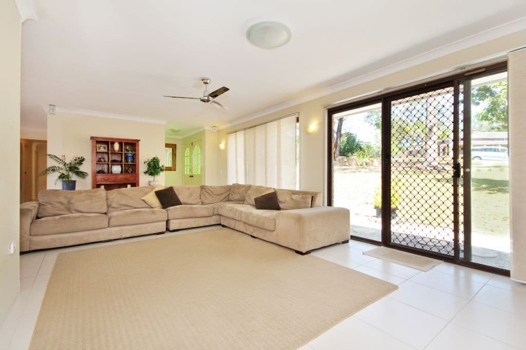 15 Narrabundah Street, MUDGEERABA QLD 4213, Mudgeeraba - Thumbnail 4