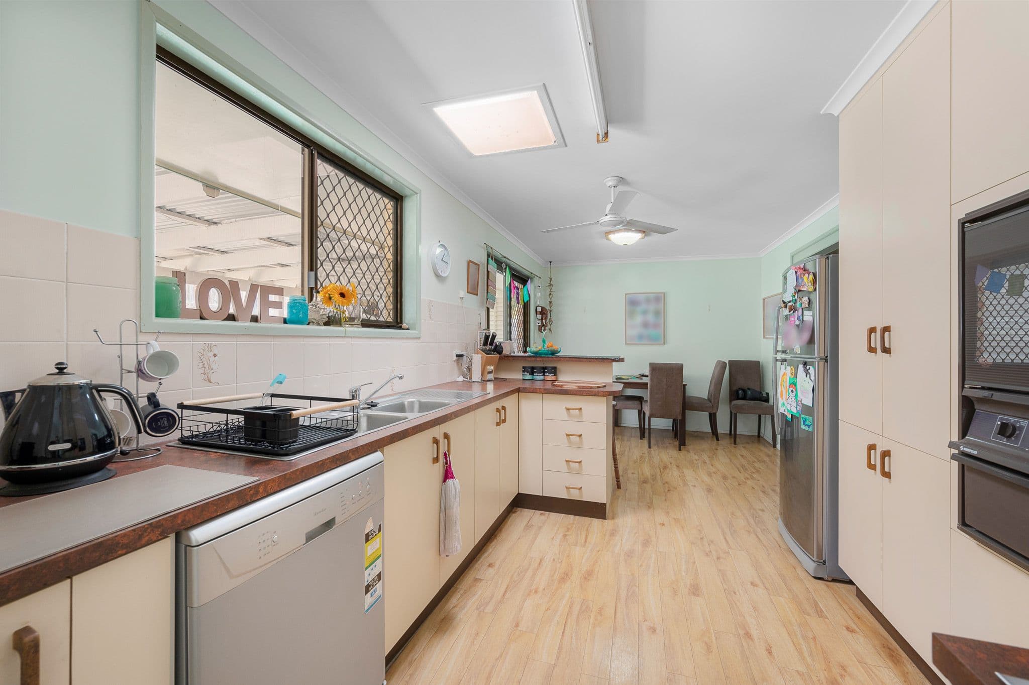 162 Sun Valley Road, Kin Kora QLD 4680, Kin Kora - Thumbnail 2
