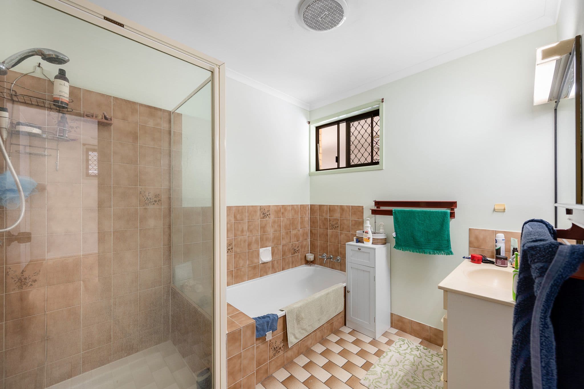 162 Sun Valley Road, Kin Kora QLD 4680, Kin Kora - Thumbnail 8