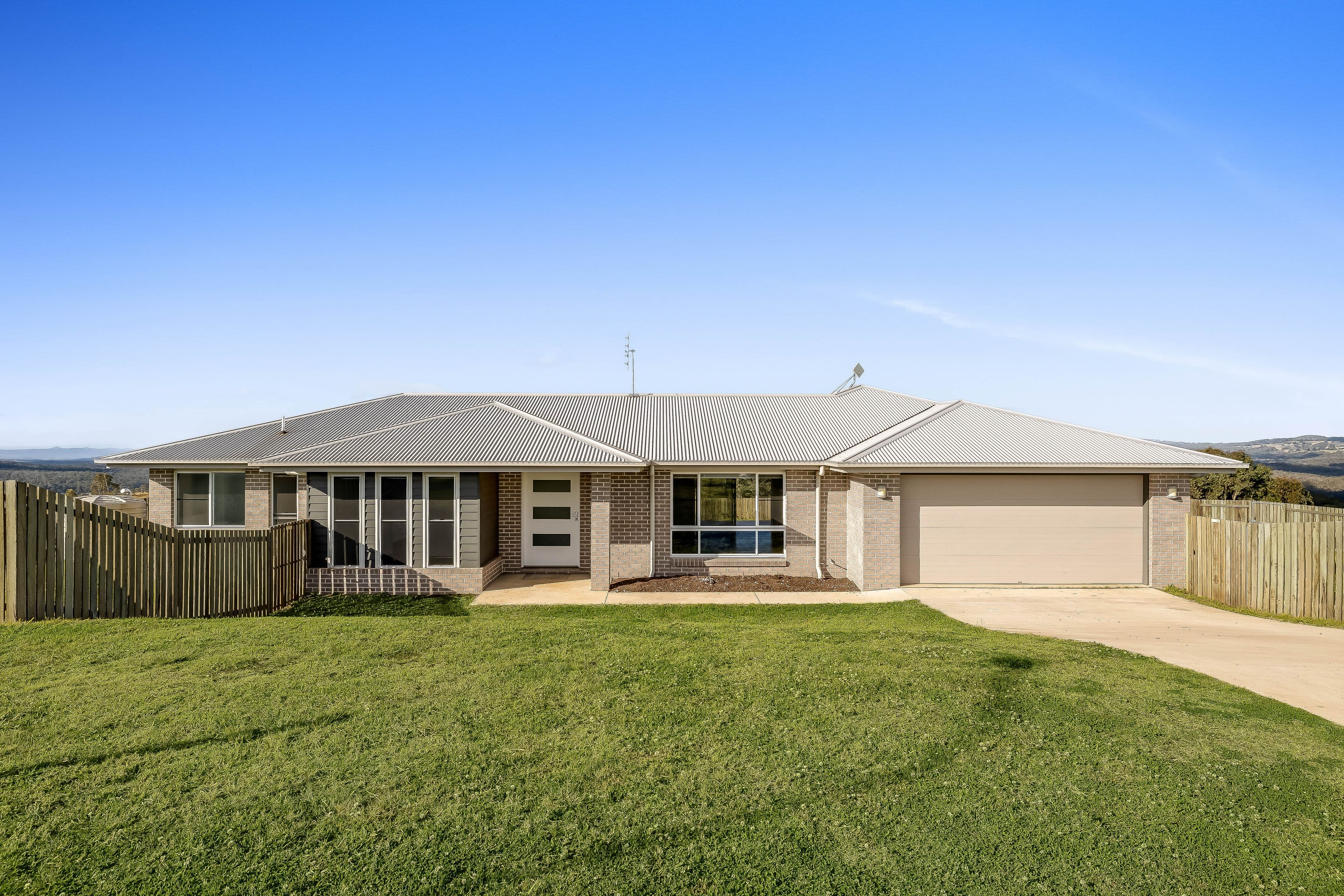 41 Charlotte Road, Hampton QLD 4352, Hampton - Image 1