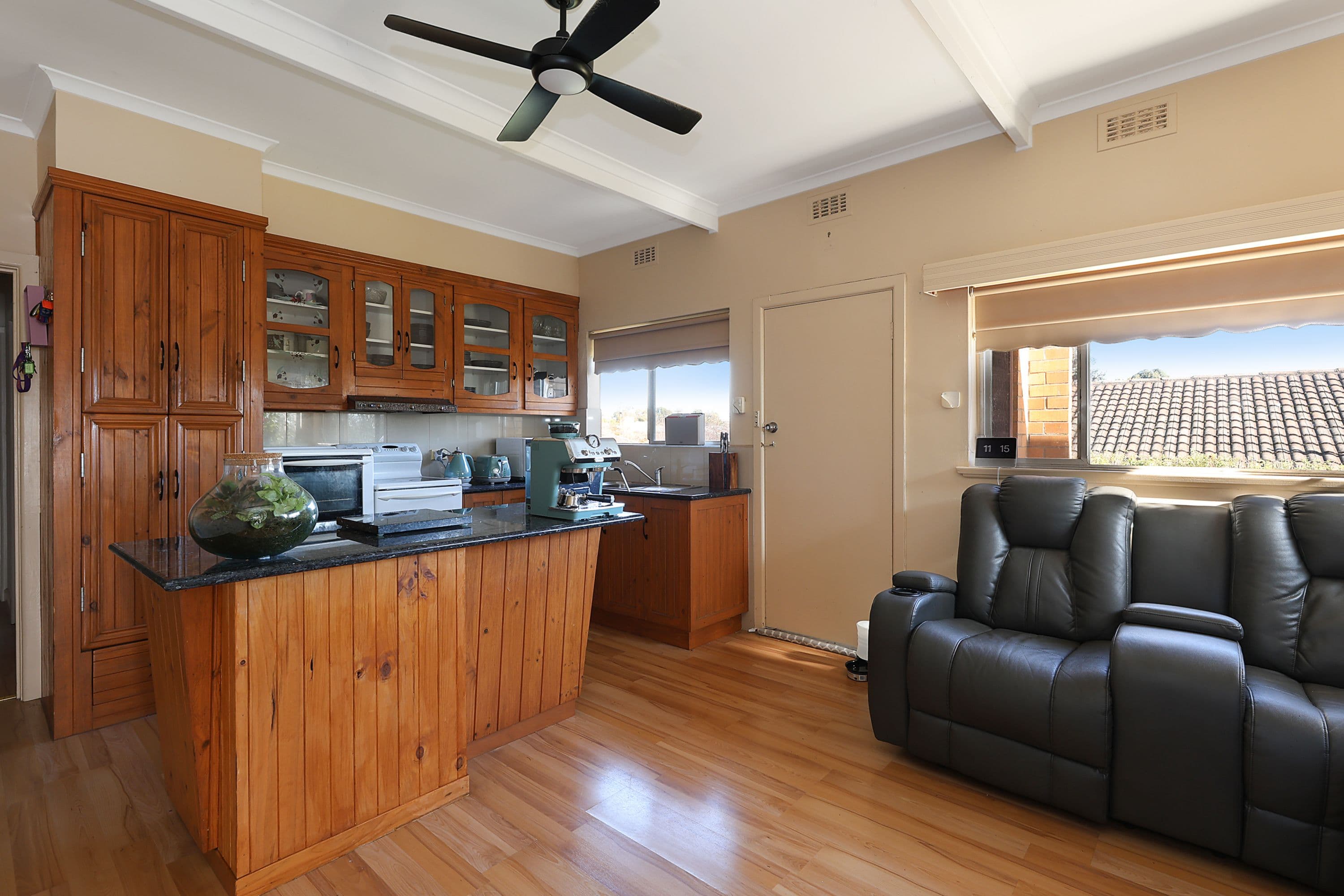 1C Errey Street, Camperdown VIC 3260, Camperdown - Thumbnail 2