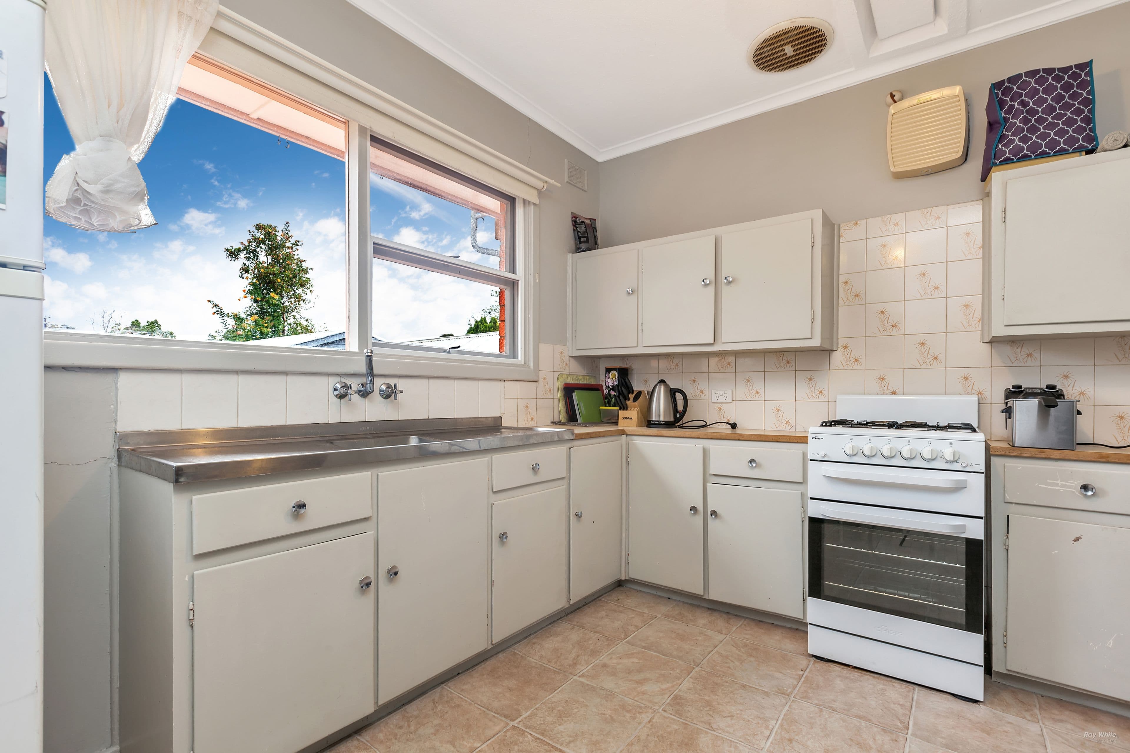 39 Rosewarne Crescent, Davoren Park SA 5113, Davoren Park - Thumbnail 4