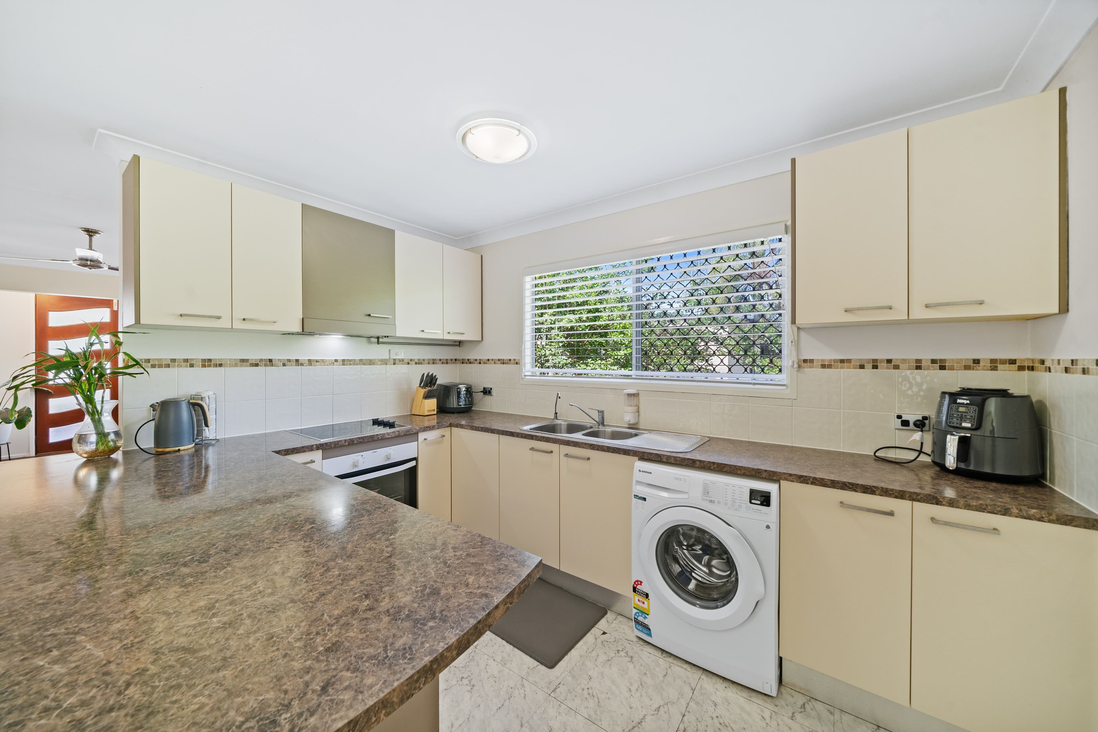 12 Andrew Street, Slacks Creek QLD 4127, Slacks Creek - Thumbnail 5