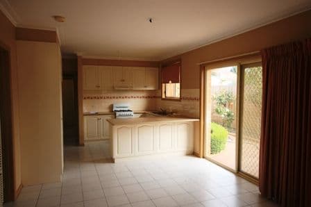 47 Collins Street, ST ALBANS VIC 3021, St Albans - Thumbnail 3
