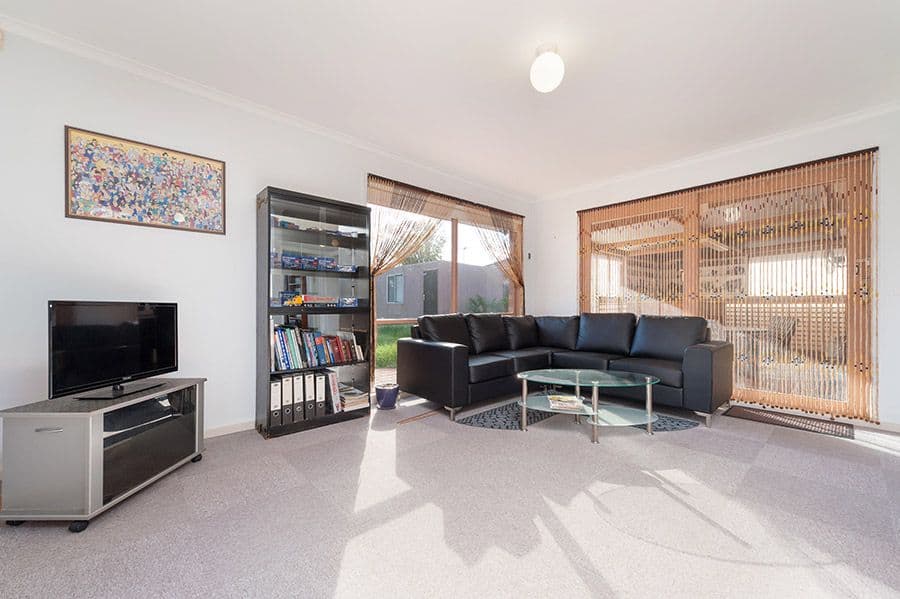 11 Silverton Court, Craigieburn VIC 3064, Craigieburn - Thumbnail 3