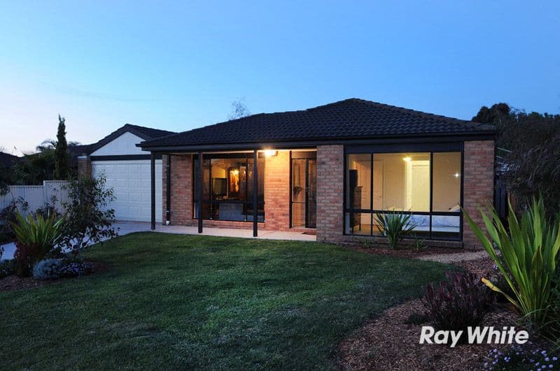 15 Jaye Place, CRANBOURNE VIC 3977, Cranbourne West - Image 1
