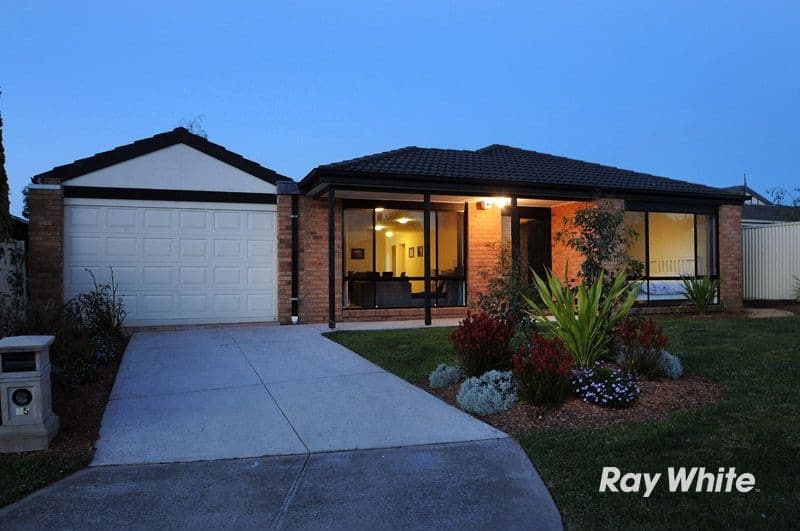15 Jaye Place, CRANBOURNE VIC 3977, Cranbourne West - Thumbnail 2