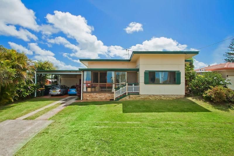 23 Walter Crescent, BANORA POINT NSW 2486, Banora Point - Thumbnail 2