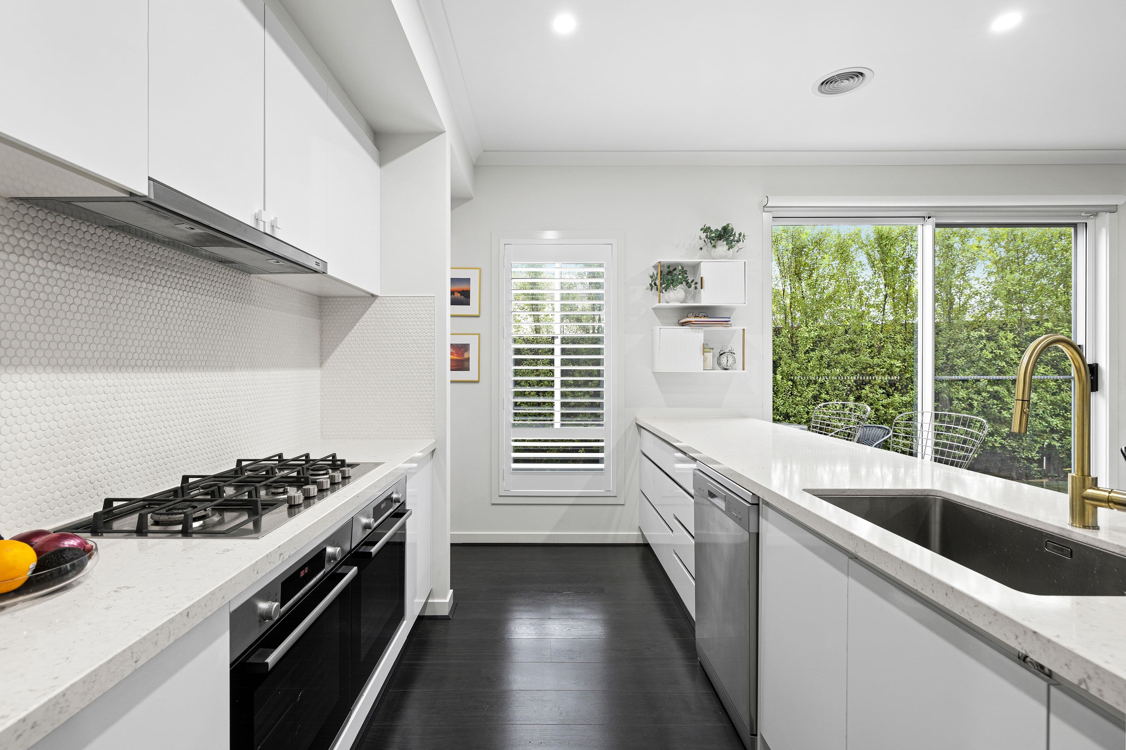 16 McGeown Circuit, Cranbourne VIC 3977, Cranbourne - Thumbnail 2