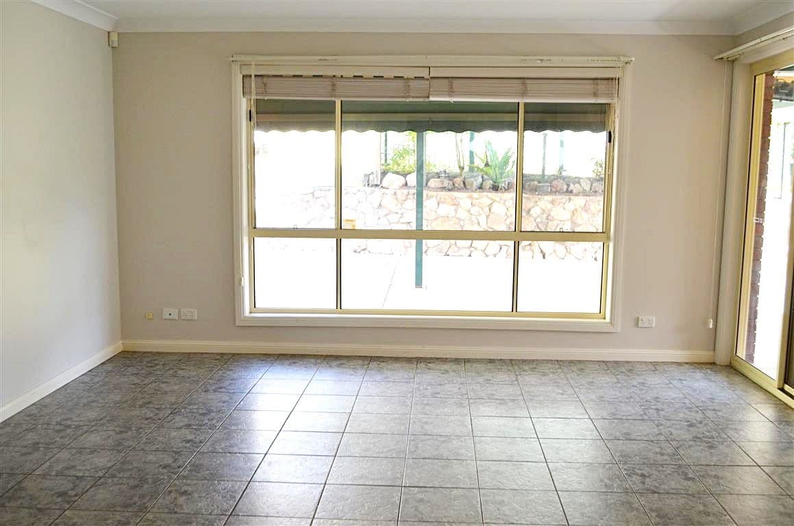 65 Campaspe Crescent, Keilor VIC 3036, Keilor - Thumbnail 4