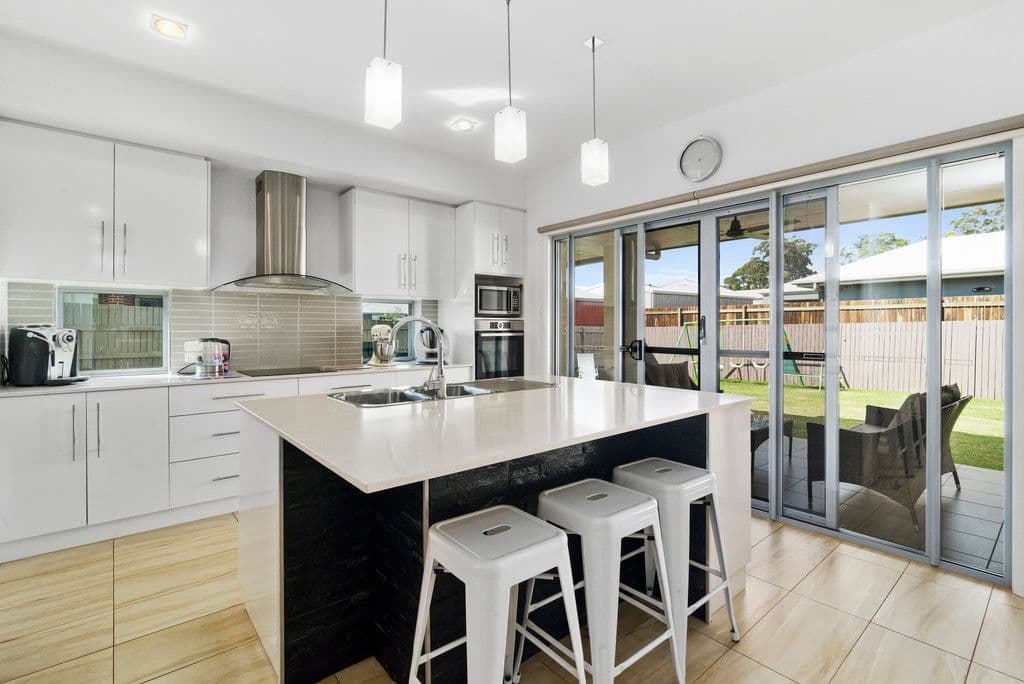 66 Wood Drive, Middle Ridge QLD 4350, Middle Ridge - Thumbnail 4