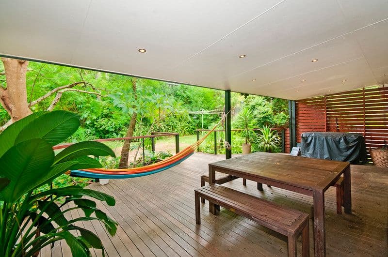 4 Exmouth Court, ELANORA QLD 4221, Elanora - Thumbnail 4