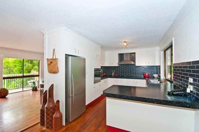4 Exmouth Court, ELANORA QLD 4221, Elanora - Thumbnail 7