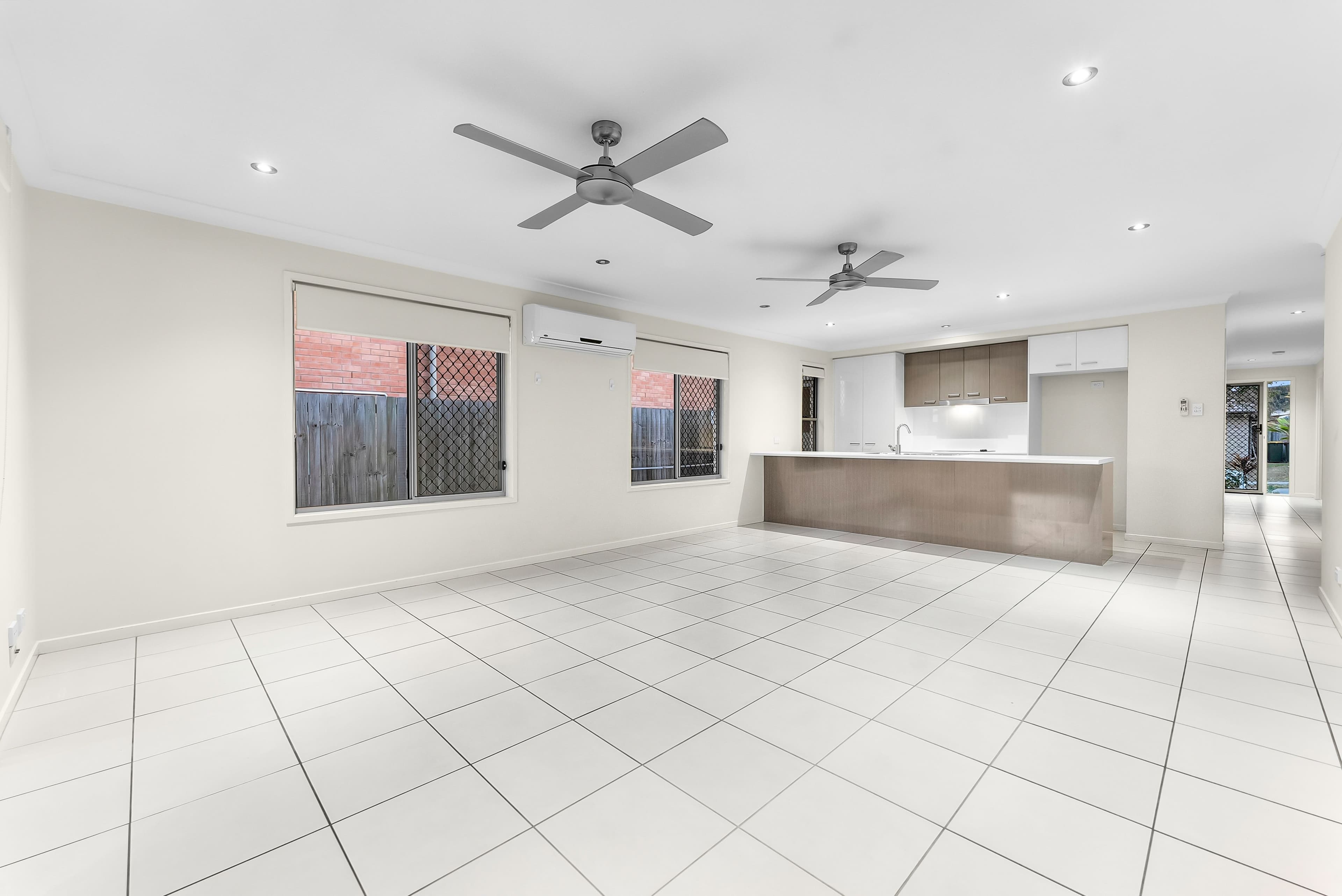 52 Mapleton Drive, North Lakes QLD 4509, North Lakes - Thumbnail 4