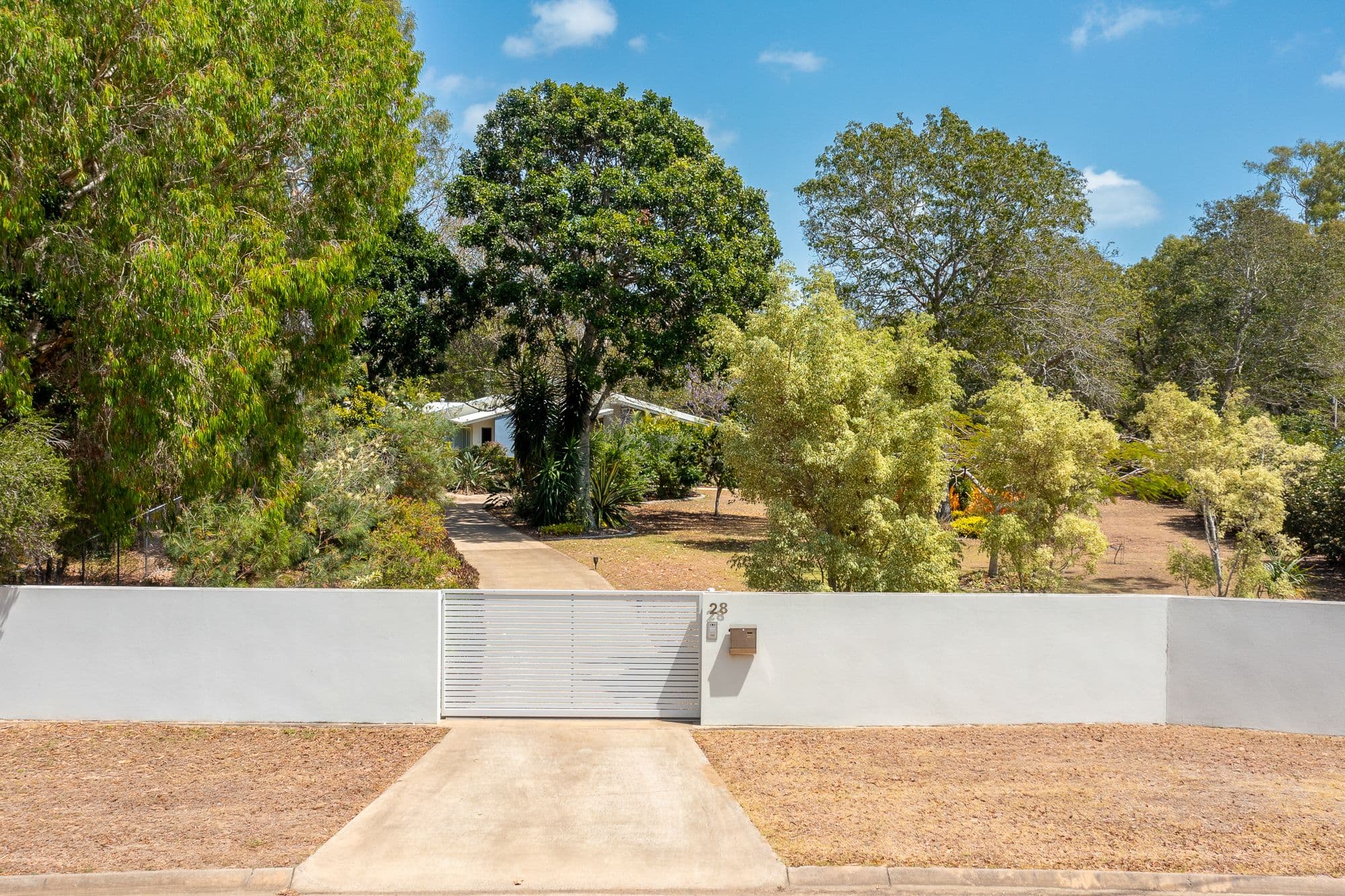 28 Kingfisher Crescent, Moore Park Beach QLD 4670, Moore Park Beach - Thumbnail 2