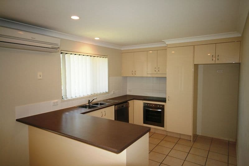 255 Universal Street, OXENFORD QLD 4210, Oxenford - Thumbnail 5
