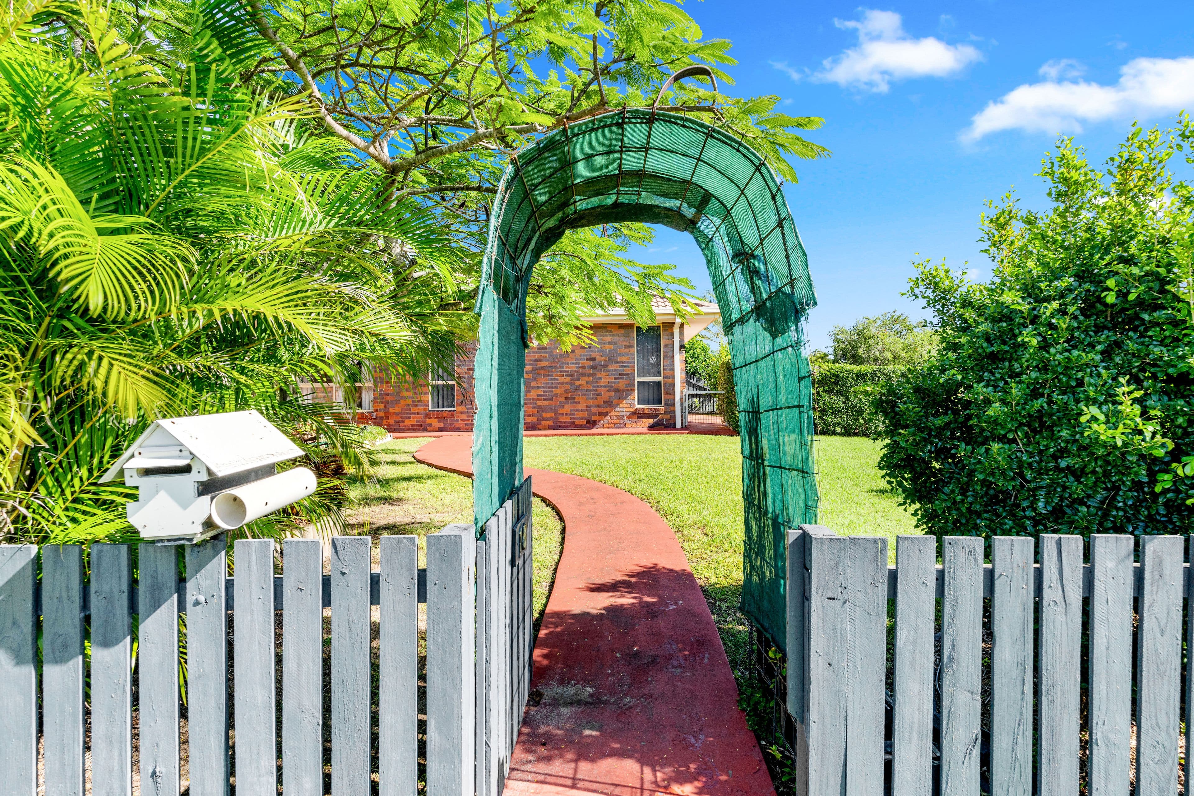 18 Tristania Crescent, Urangan QLD 4655, Urangan - Thumbnail 5